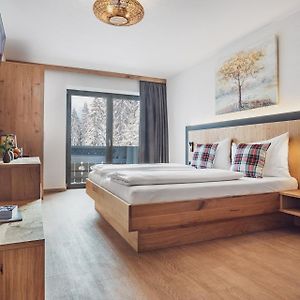 Hotel Bad Neunbrunnen Am Waldsee - Non Halal